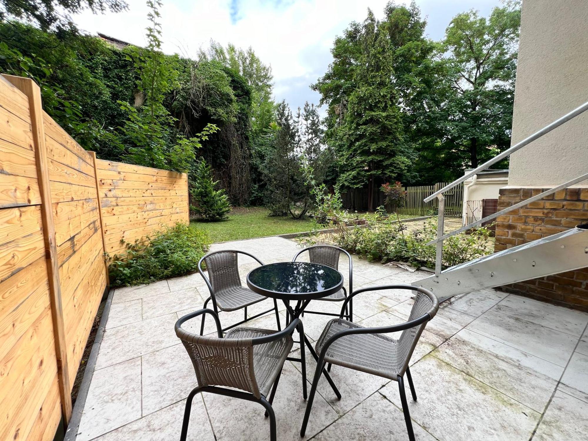 Soul-Apartment Terrasse Privat-Parkplatz Boxspringbett 55Zoll Tv Wlan Lipsia Esterno foto