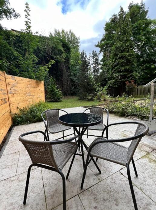 Soul-Apartment Terrasse Privat-Parkplatz Boxspringbett 55Zoll Tv Wlan Lipsia Esterno foto